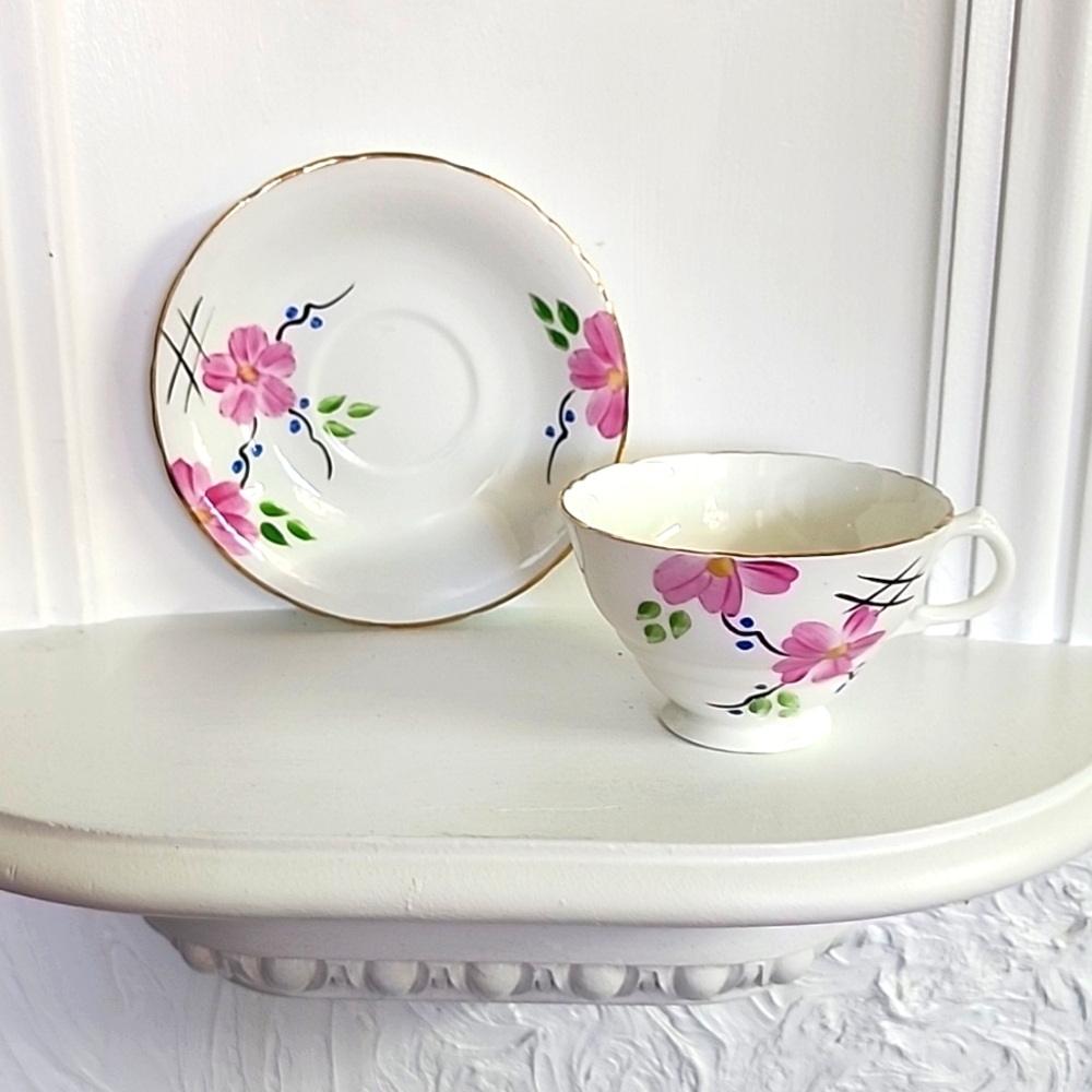 Delphine Bone China Tea Cup and Saucer, Made in England art deco